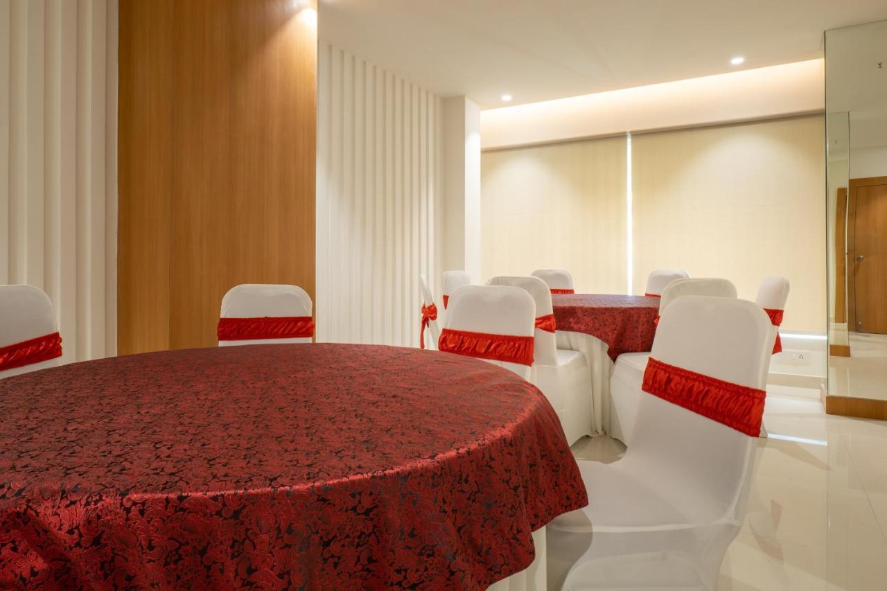 Clubway Grand A Boutique Hotel Jorhāt Exteriér fotografie